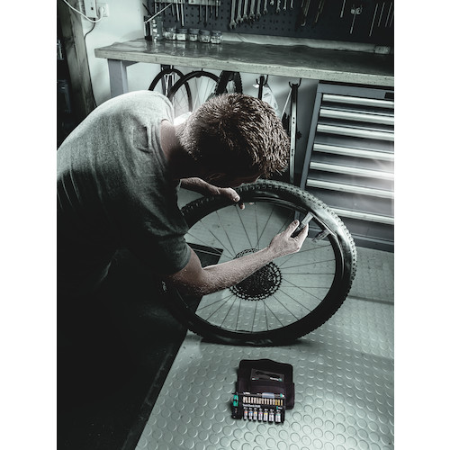 ヴェラ　メンテナンスツールセット（自転車用）　004172