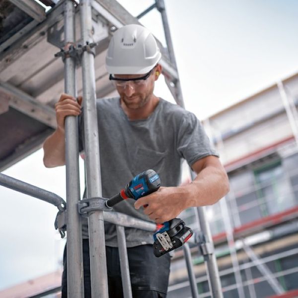 ボッシュ　コードレスインパクトドライバーセット　GDX18V-210C