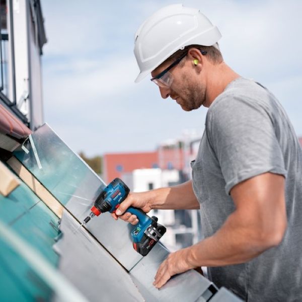 ボッシュ　コードレスインパクトドライバーセット　GDX18V-210C