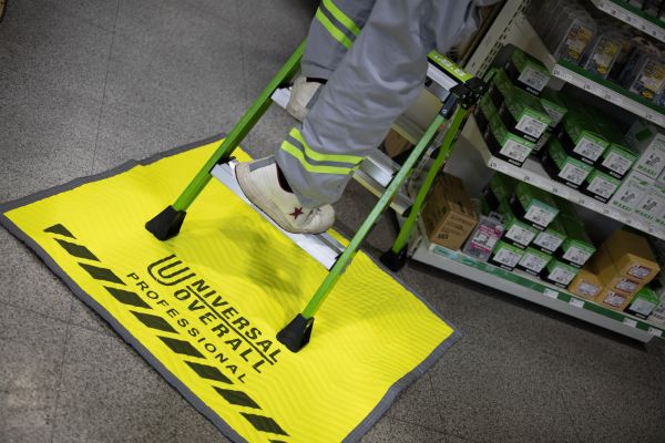 【2月1日発売】ユニバーサルオーバーオール　プロテクションマット S 90X90(イエロー)　UN26539090　