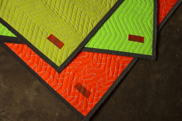 ユニバーサルオーバーオール　プロテクションマット　ノンスリップ　M　ライム　90cm×120cm　UN26539120NS