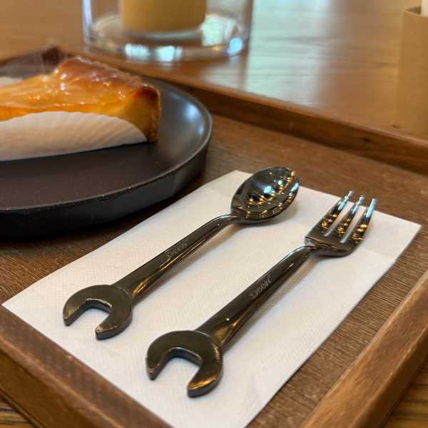 【9月末〜10月上旬入荷予定】DEEN 25周年スプーン・フォーク（スモールサイズ）　DNTWSET-L-IP__