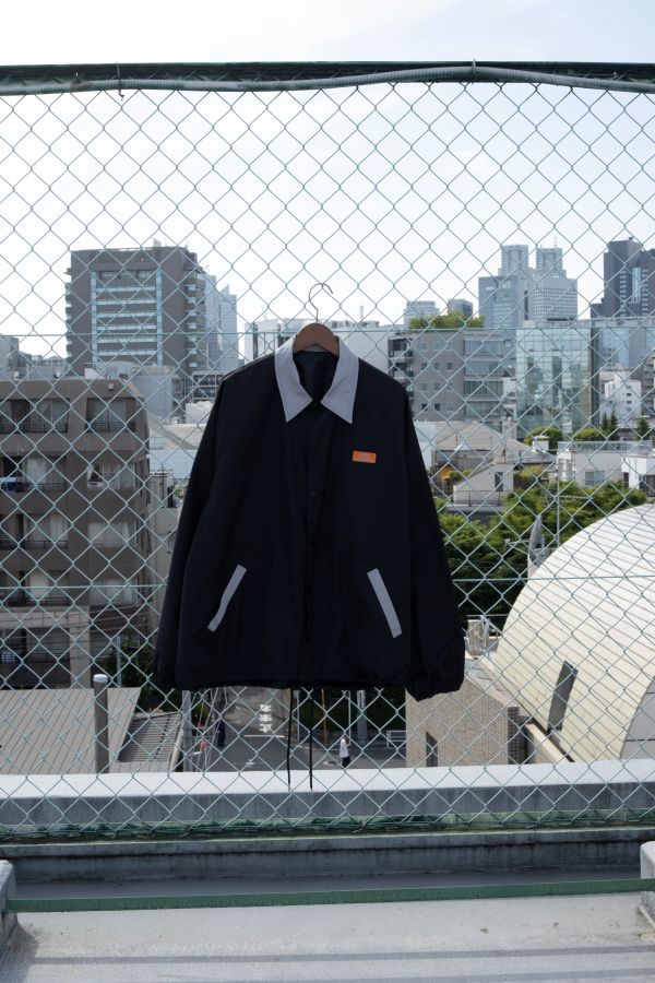 ユニバーサルオーバーオール Logo Coach Jacket　UN2633411_